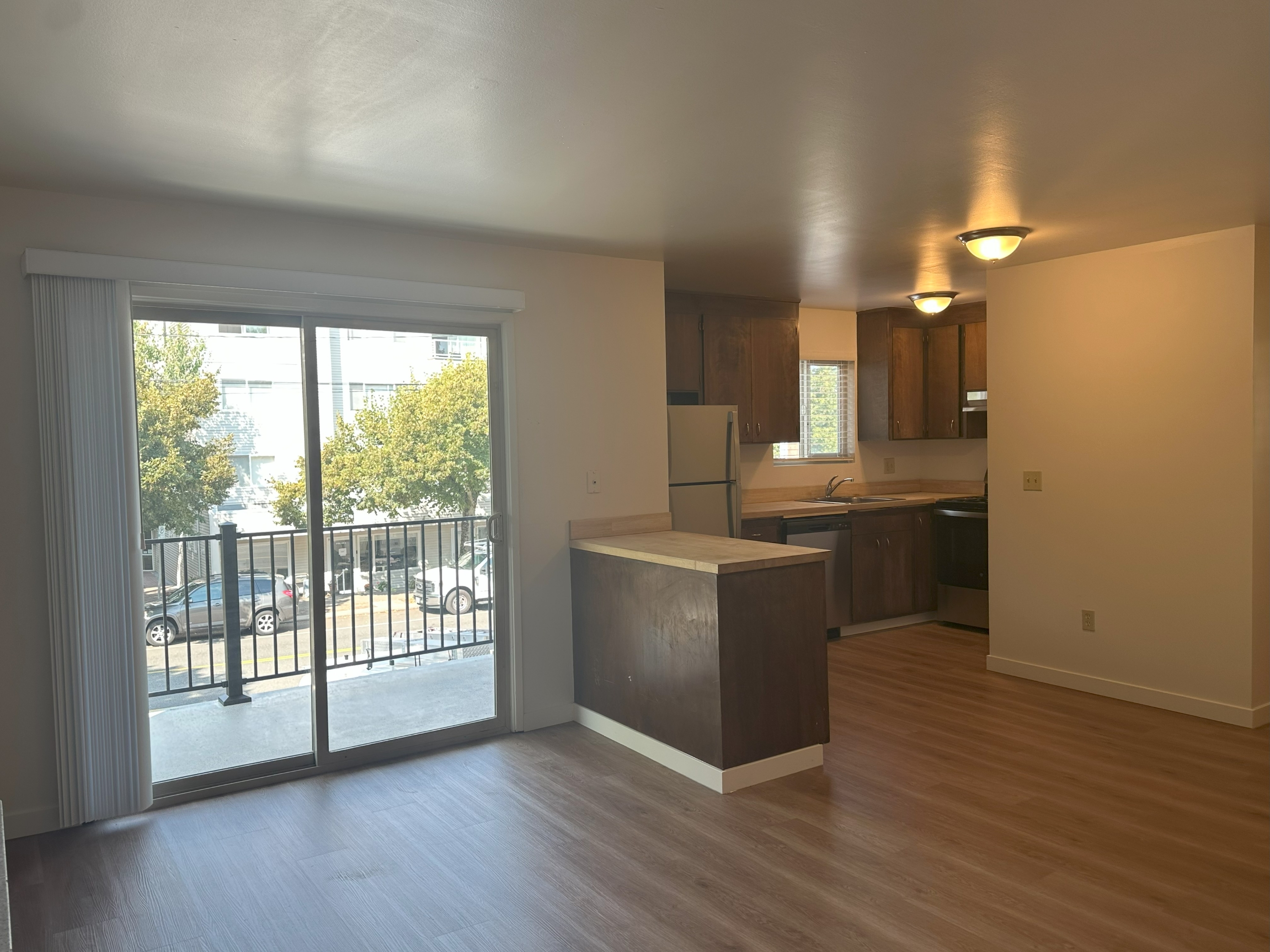 3710 California Ave SW - 4